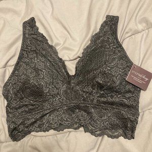 NWT XXL in dark grey Smart & Sexy Women's Signature Lace Deep V Bralette